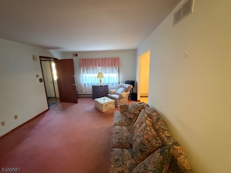 Manville Boro, NJ 08835,153 S 7Th Ave