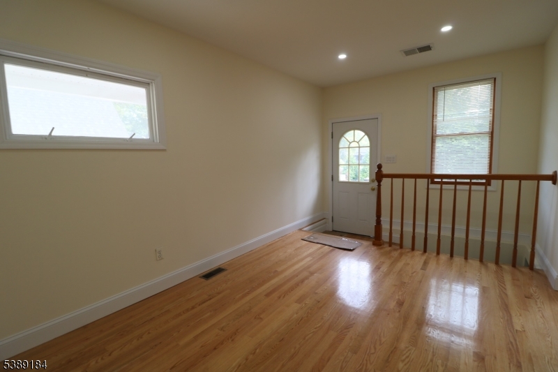 Clifton City, NJ 07013,18 Adams Ter