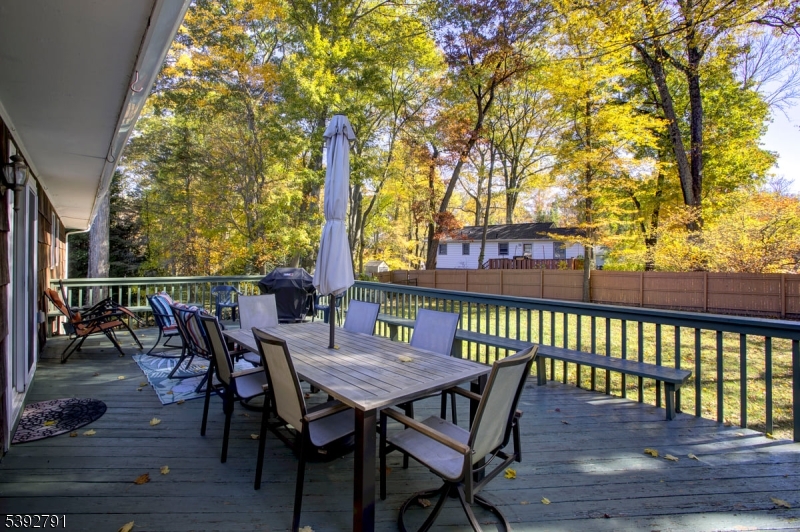 4 Saturn Ct, Vernon Twp., NJ 07422