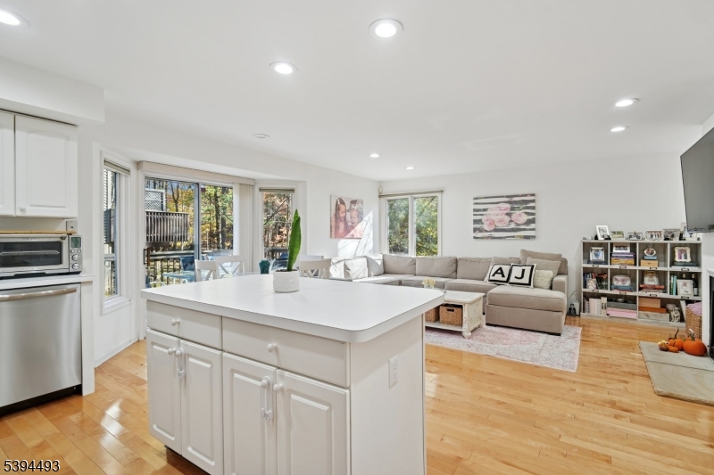 West Orange Twp., NJ 07052,33 Clarken Dr