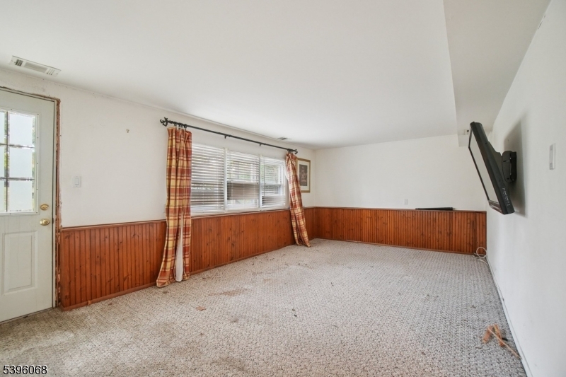 East Brunswick Twp., NJ 08816,22 Prince Rd