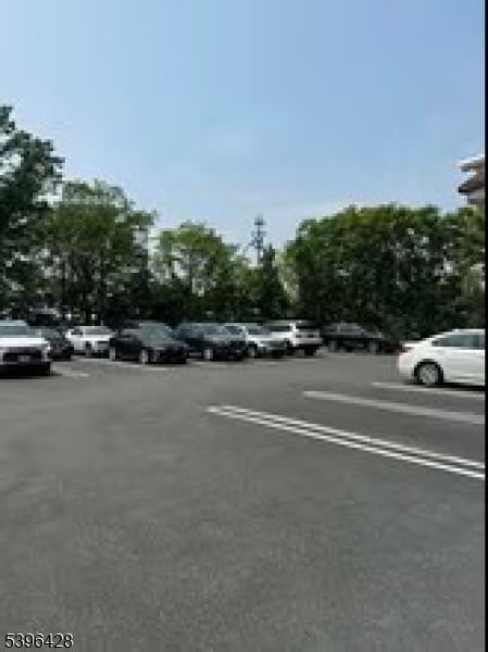 Springfield Twp., NJ 07081,11 Dundar Rd