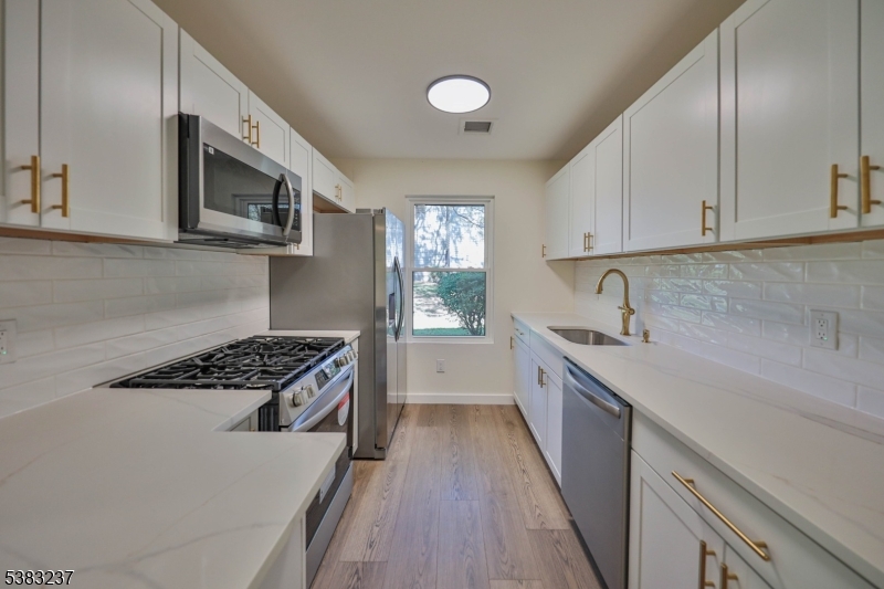 Glen Gardner Boro, NJ 08826,2015 Spruce Hills Dr