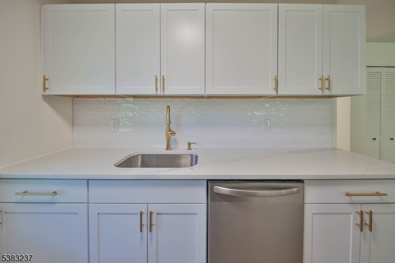 Glen Gardner Boro, NJ 08826,2015 Spruce Hills Dr