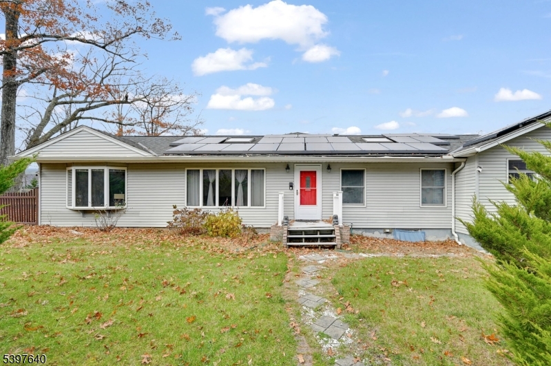 699 E Shore Rd, West Milford Twp., NJ 07421