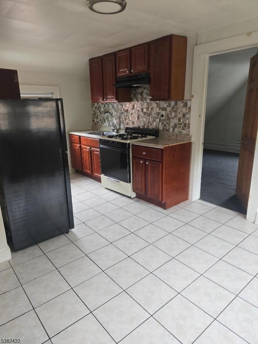 345 Mitchell Ave, Linden City, NJ 07036