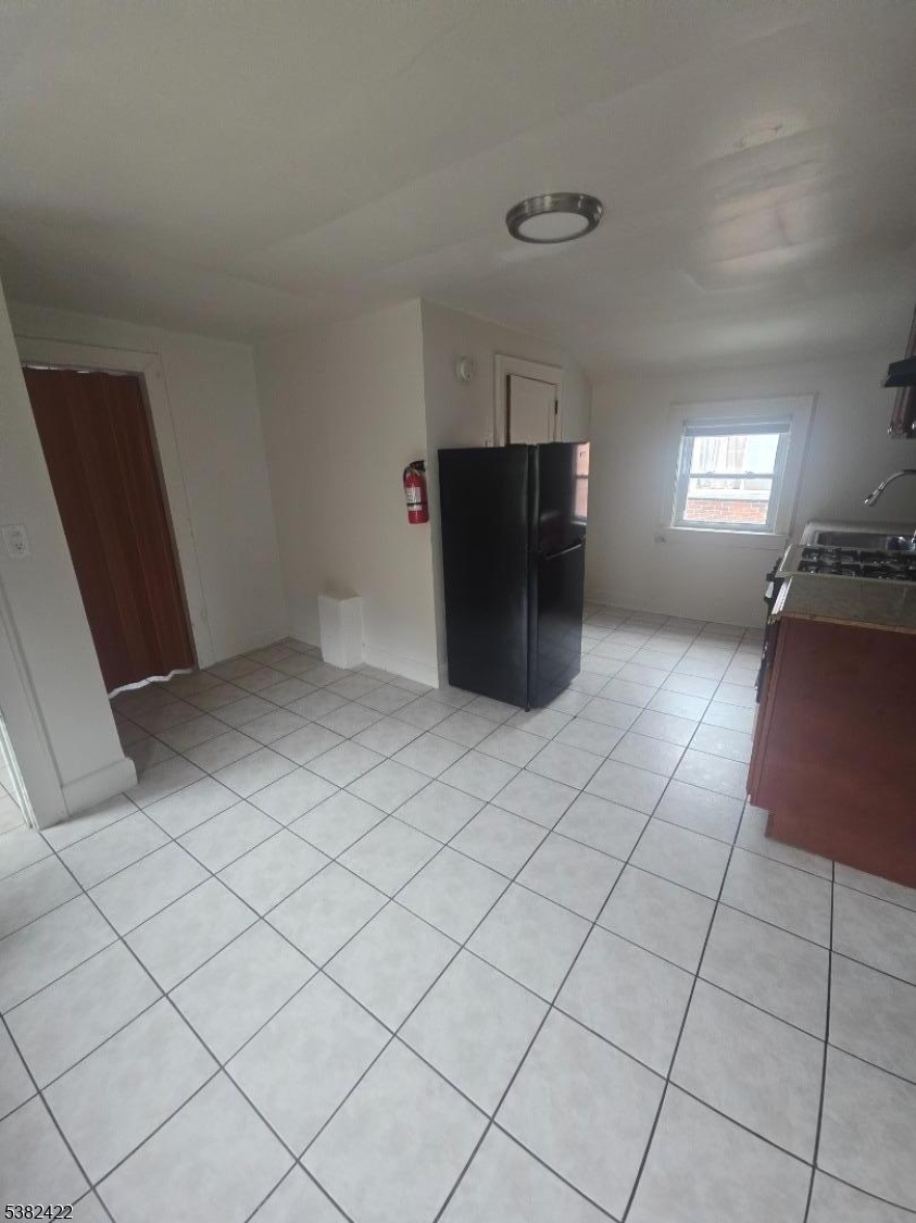 Linden City, NJ 07036,345 Mitchell Ave