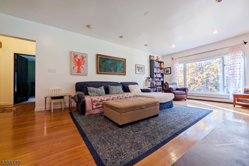 Millburn Twp., NJ 07078,296 Glen Ave