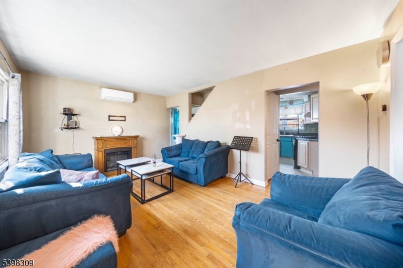 Clifton City, NJ 07011,26 Edward Ct