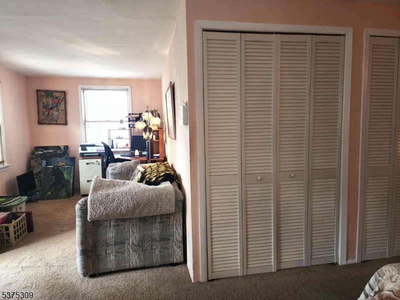 Wanaque Boro, NJ 07420,24 Roseland Ave