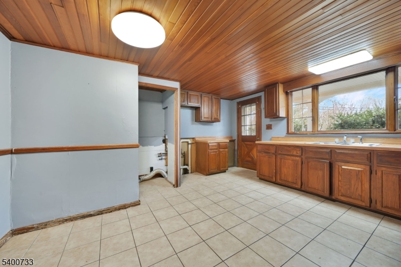 North Haledon Boro, NJ 07508,156 Graham Ave