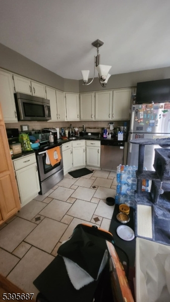 Sayreville Boro, NJ 08872,58 Delikat Ln