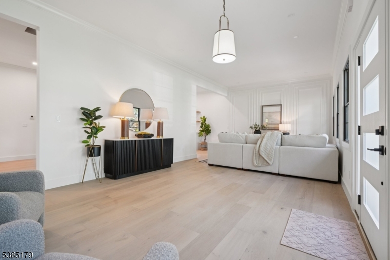 New Providence Boro, NJ 07974,16 Terrace Rd