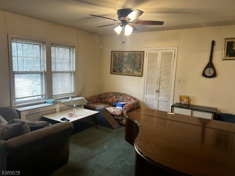 Rahway City, NJ 07065,275 Forbes St