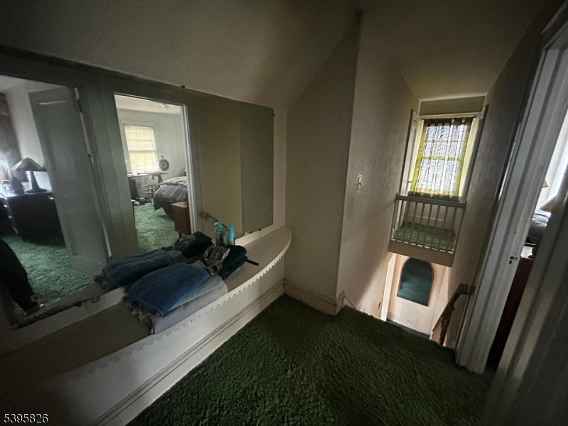 Rahway City, NJ 07065,275 Forbes St