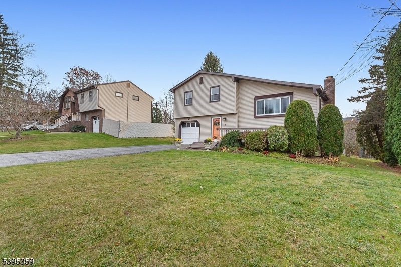 Vernon Twp., NJ 07422,3 Hummingbird Trl