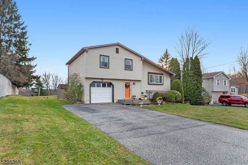 Vernon Twp., NJ 07422,3 Hummingbird Trl