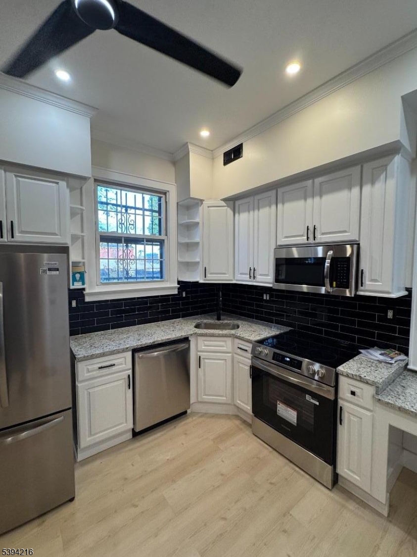 Newark City, NJ 07102,59A James St #A