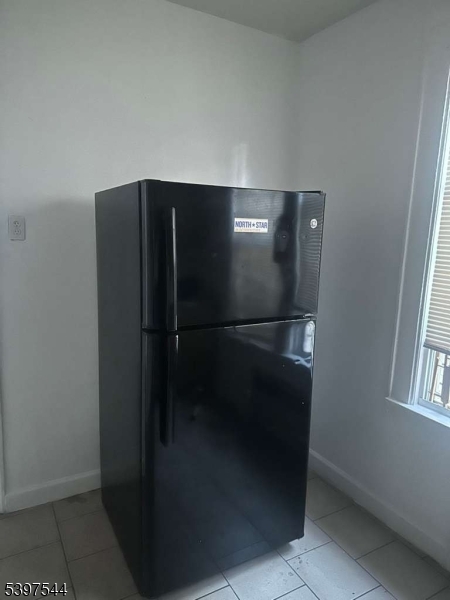 Newark City, NJ 07106,231 Alexander St #1L