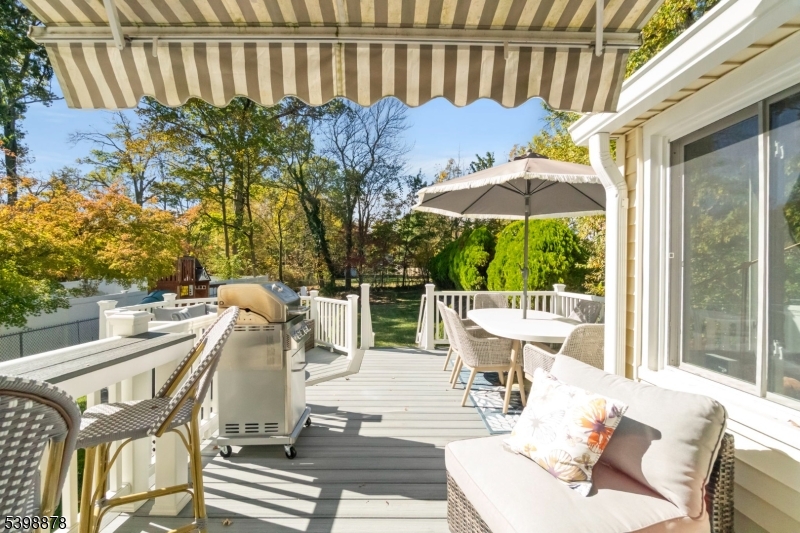 Livingston Twp., NJ 07039,24 E Harrison Pl