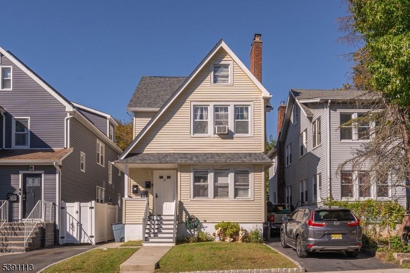 17 Cottage Pl, East Orange City, NJ 07017