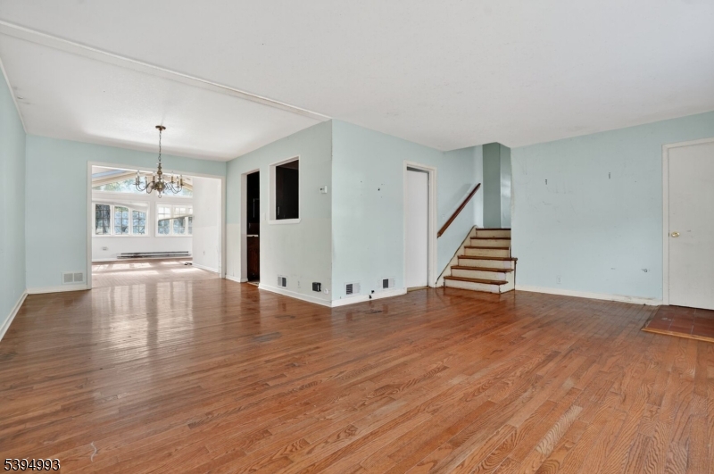 Cedar Grove Twp., NJ 07009,127 Harper Ter