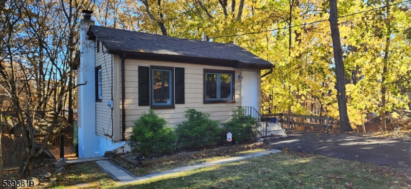 17 Coolidge Trl, Hopatcong Boro, NJ 07843