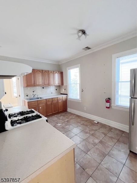 Garfield City, NJ 07026,169 Division Ave