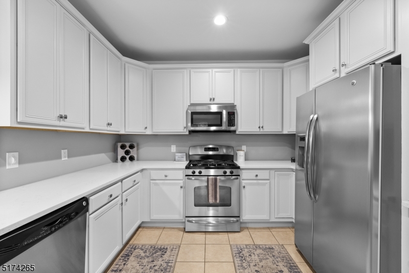 Hanover Twp., NJ 07981,709 Brook Hollow Dr #709