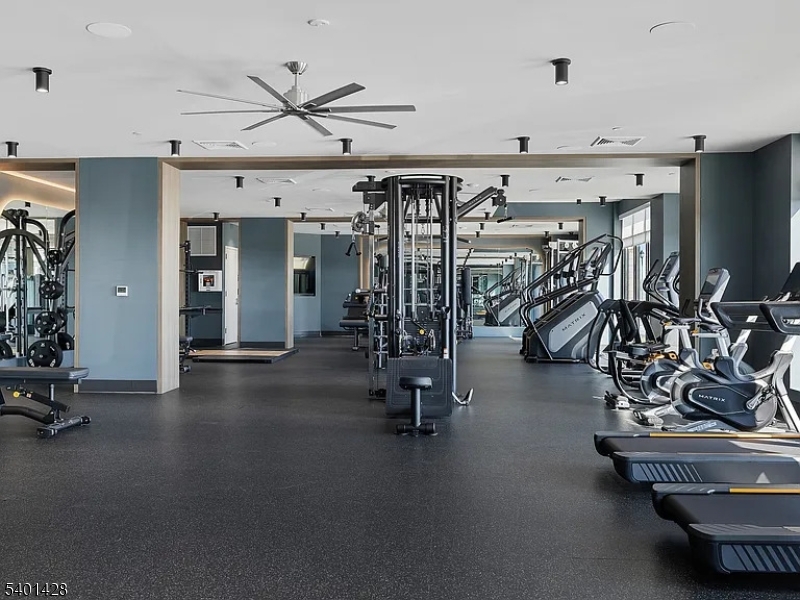 South Amboy City, NJ 08879,2000 Schindler #B16