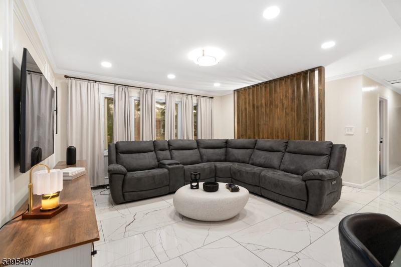 Wayne Twp., NJ 07470,88 Hinchman Ave