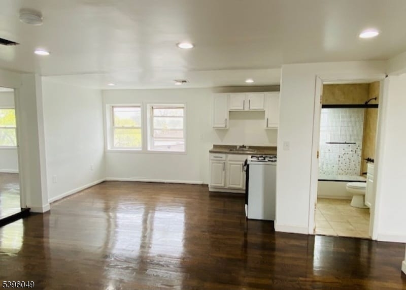 Newark City, NJ 07112,247 Lehigh Ave