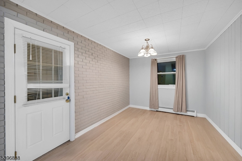 Dover Town, NJ 07801,121 W Munson Ave