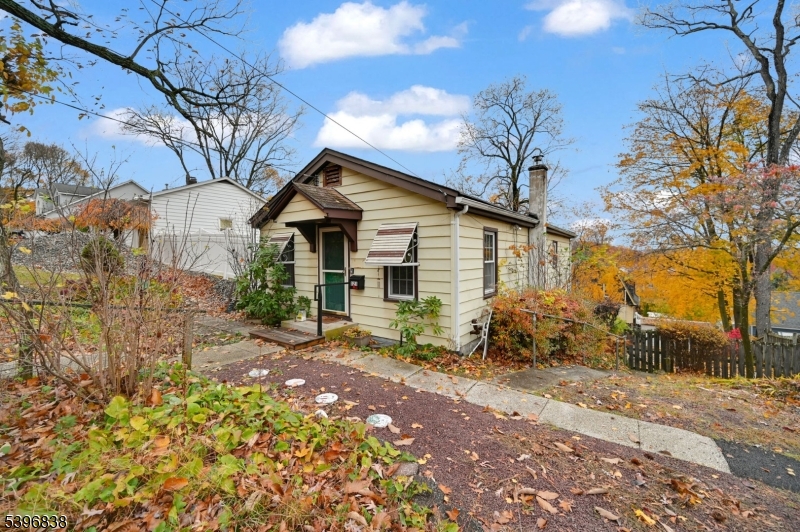 Dover Town, NJ 07801,121 W Munson Ave