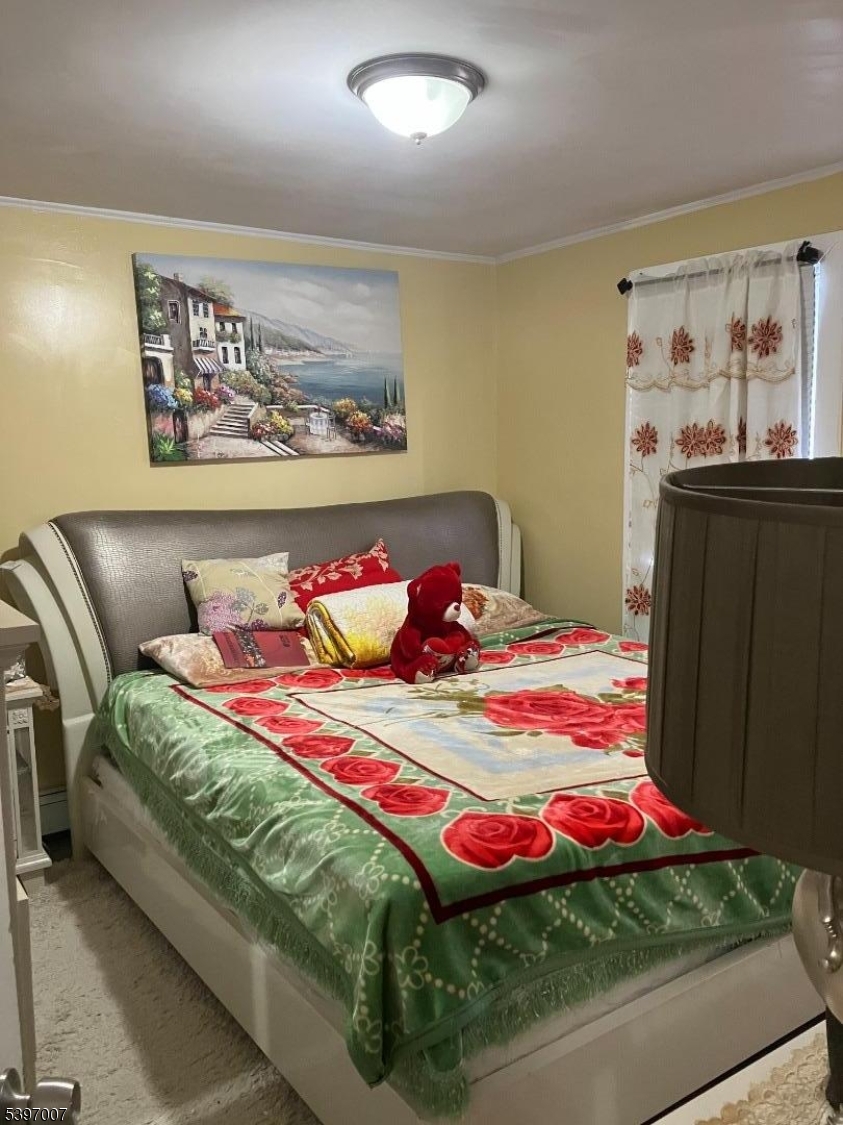 East Orange City, NJ 07017,21 Lake St