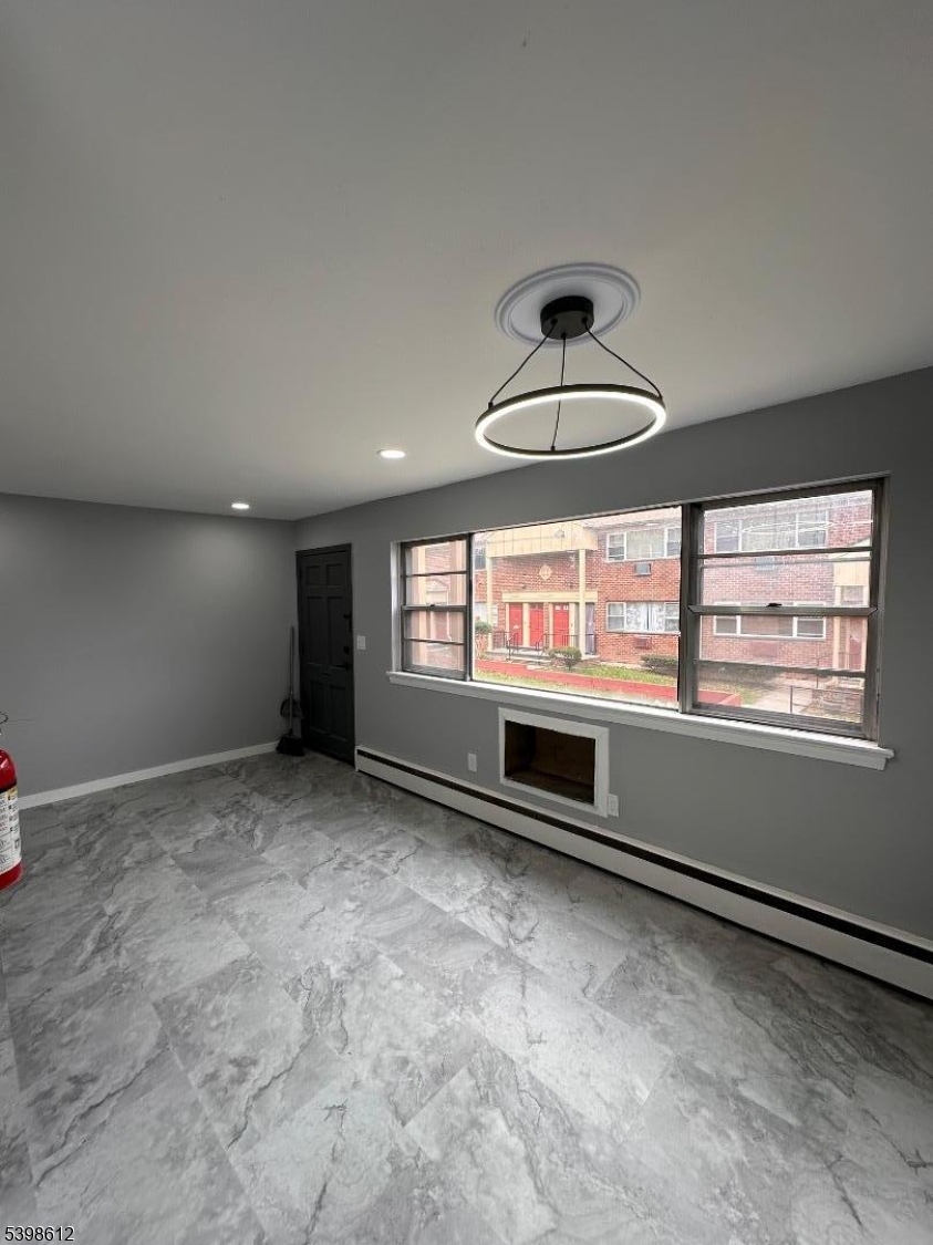 Irvington Twp., NJ 07111,916 Stuyvesant Ave #W-1