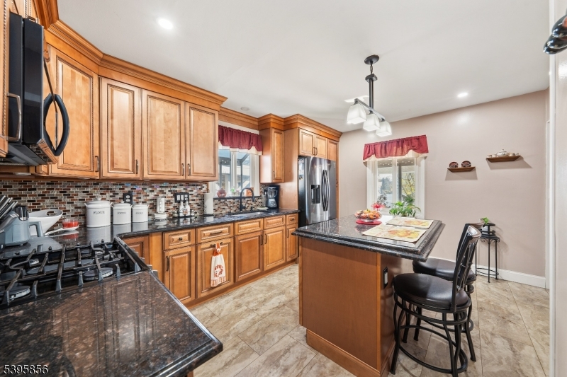 Manville Boro, NJ 08835,1115 Dukes Pkwy E