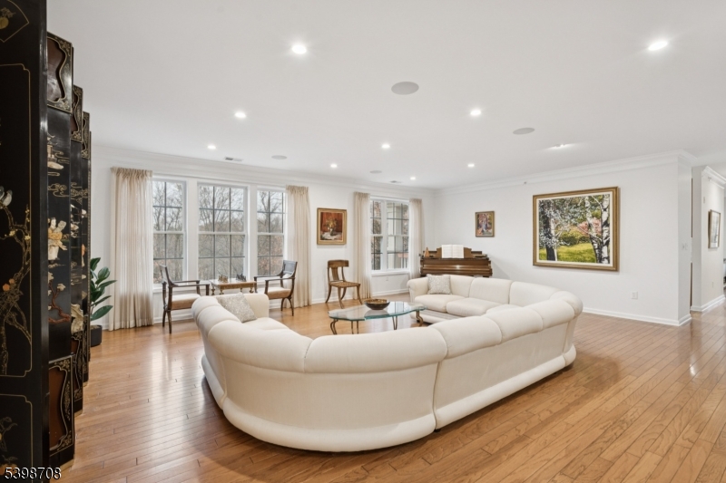 Cedar Grove Twp., NJ 07009,911 Holly Lane #11