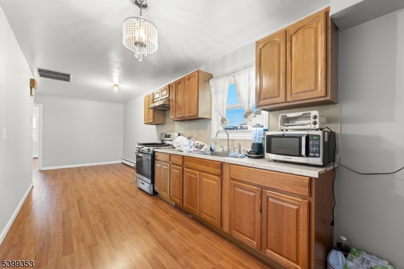 Paterson City, NJ 07501,109 Dixon Ave