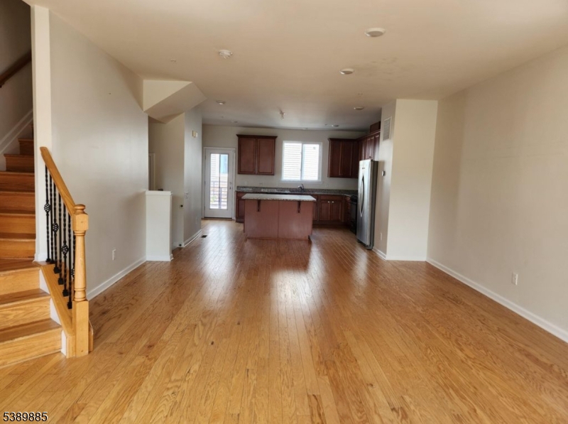 38 Bond St, North Brunswick Twp., NJ 08902