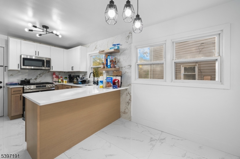 Newark City, NJ 07106,22 Crescent Ct