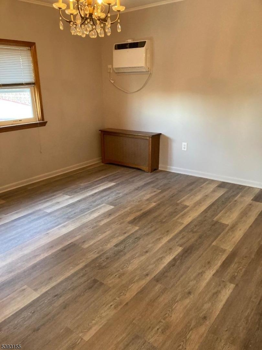 East Rutherford Boro, NJ 07073,9 Enoch St