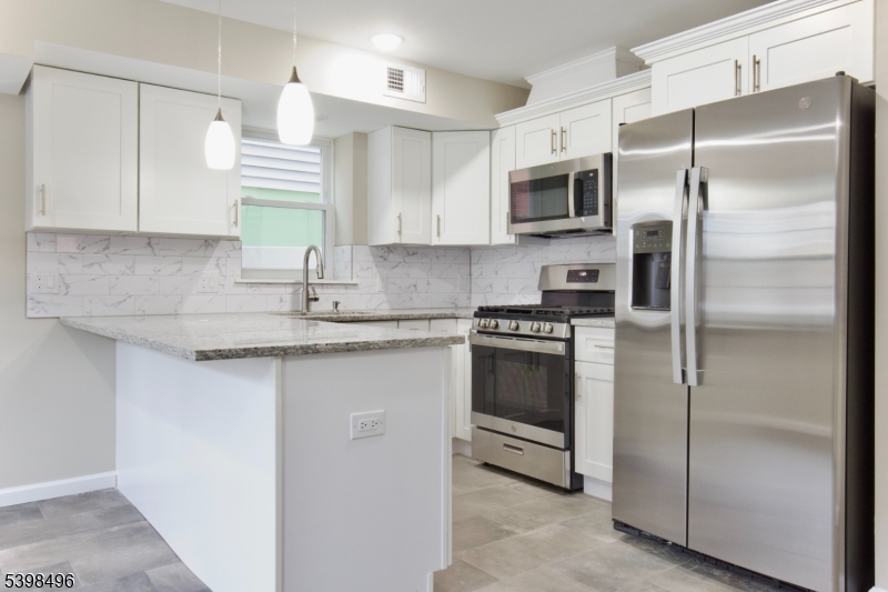 Newark City, NJ 07114,32 Garibaldi Ave #1