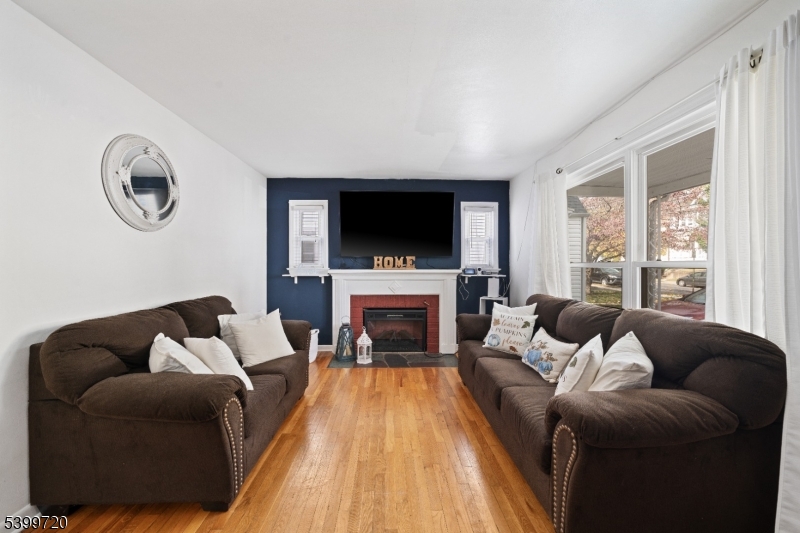 Clifton City, NJ 07014,17 Princeton St