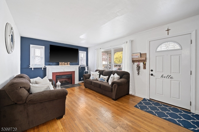 Clifton City, NJ 07014,17 Princeton St