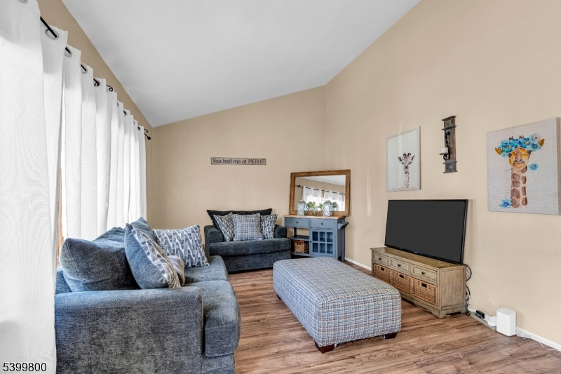 Hazlet Twp., NJ 07730,46 Parkview Dr