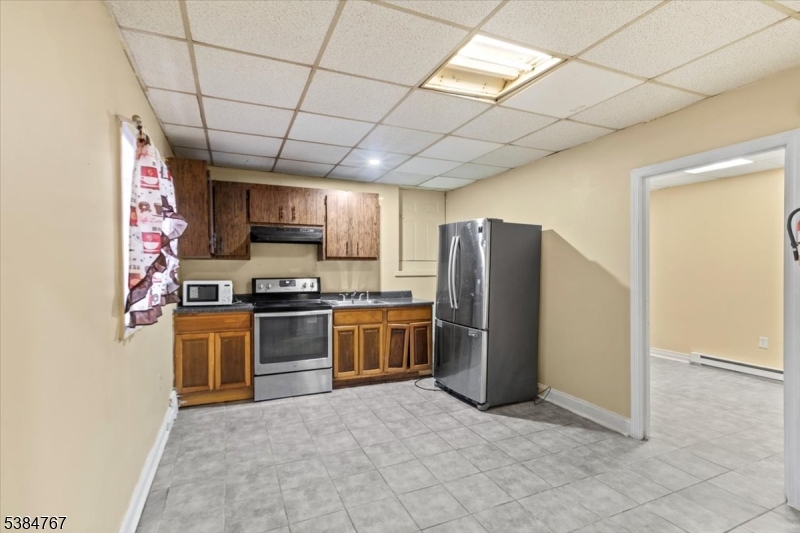 Paterson City, NJ 07501,331 Market St