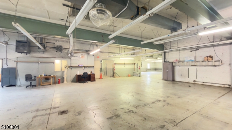 West New York Town, NJ 07093,333 53Rd Aka5216Pal Ave