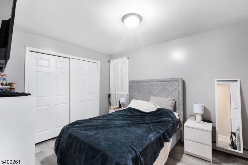 Belleville Twp., NJ 07109,279 Belmont Ave