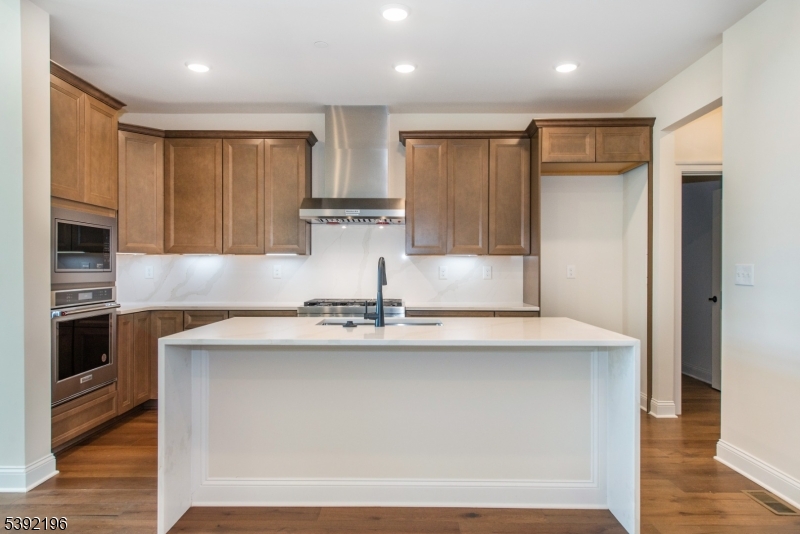 Far Hills Boro, NJ 07931,20 Whitaker Lane